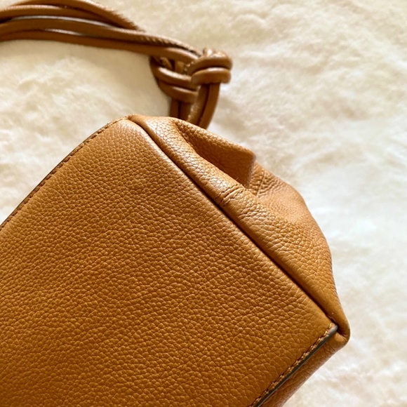 VINCE CAMUTO Hobo Shoulder Bag Rustic Oak - Picture 4 of 13